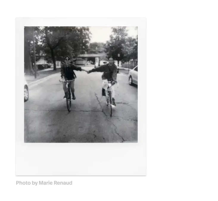 Фотоплівка Polaroid B&W i-Type Film Чорно-біла (8шт.)